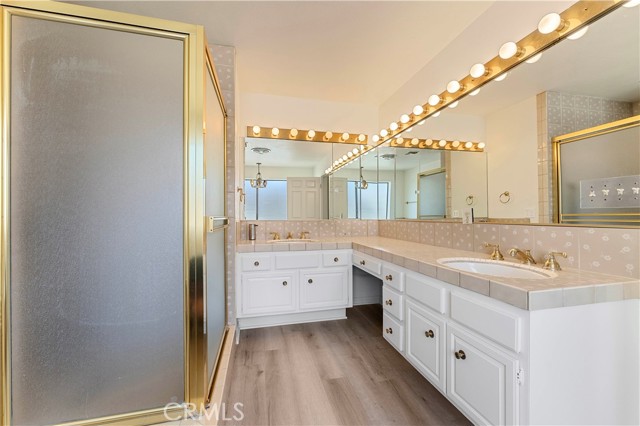 Detail Gallery Image 11 of 21 For 1567 Westholme 4a,  Los Angeles,  CA 90024 - 2 Beds | 2/1 Baths