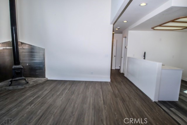3305 Oakwood Drive, Julian CA: https://media.crmls.org/medias/504202f1-adcd-4fa1-a3c2-de2e03bcdc78.jpg