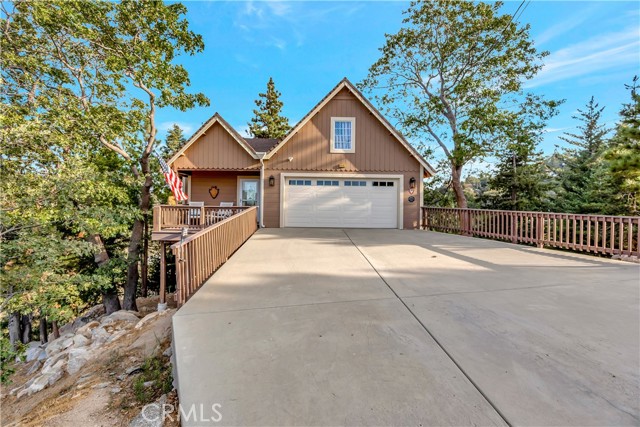 Detail Gallery Image 2 of 61 For 1119 Brentwood Dr, Lake Arrowhead,  CA 92352 - 4 Beds | 3/1 Baths