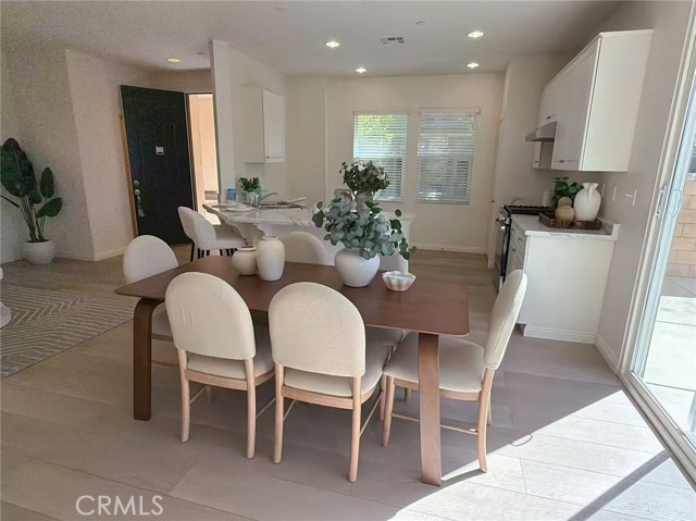 Detail Gallery Image 11 of 60 For 7038 Village, Corona,  CA 92880 - 3 Beds | 2/1 Baths