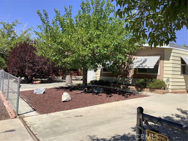 Detail Gallery Image 4 of 68 For 19242 Monterey St, Hesperia,  CA 92345 - 3 Beds | 2 Baths