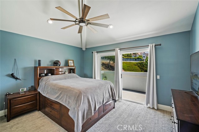 1 New Haven, Laguna Niguel CA: https://media.crmls.org/medias/50433815-97d9-430b-81b6-7426d03130e3.jpg
