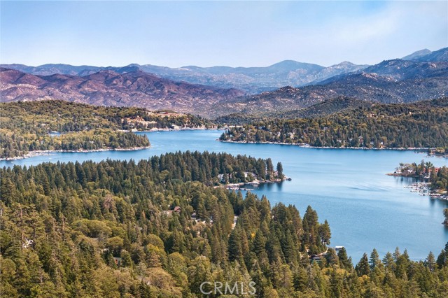 Detail Gallery Image 17 of 65 For 175 Golf Course Rd, Lake Arrowhead,  CA 92317 - 5 Beds | 3 Baths