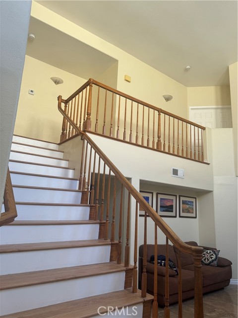 Detail Gallery Image 2 of 32 For 7435 Bellingham, North Hollywood,  CA 91605 - 3 Beds | 7 Baths