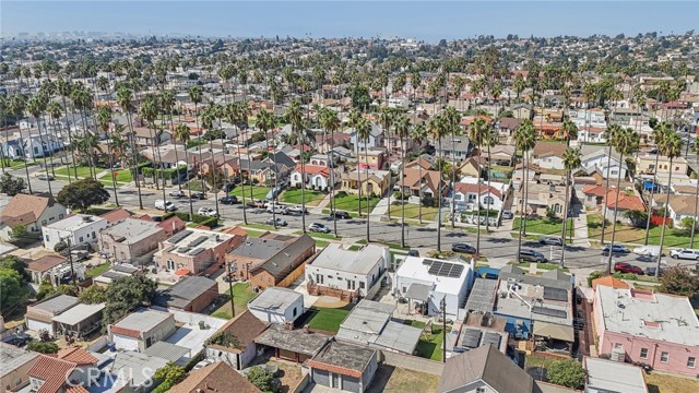 Detail Gallery Image 32 of 33 For 5512 S Rimpau Bld, Los Angeles,  CA 90043 - 3 Beds | 2 Baths