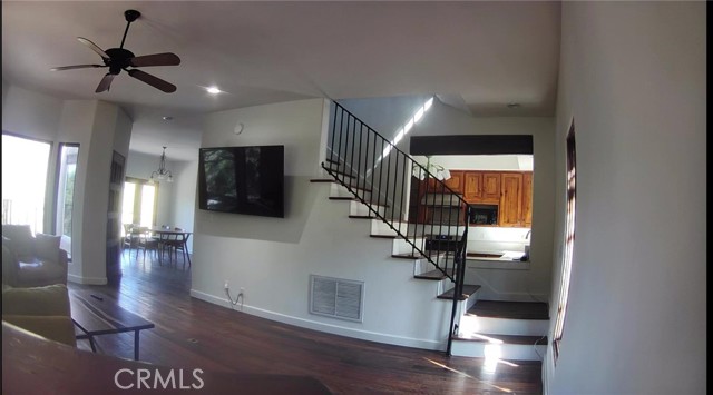 Detail Gallery Image 14 of 30 For 2045 Lookout Dr, Agoura Hills,  CA 91301 - 2 Beds | 2/1 Baths