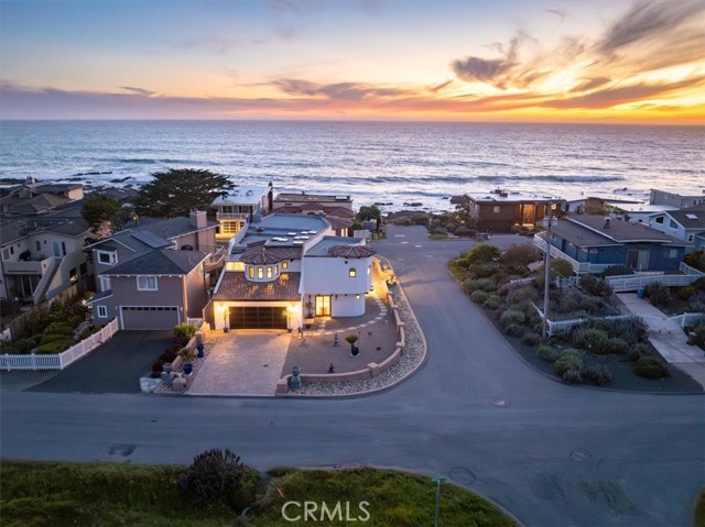 Detail Gallery Image 4 of 59 For 2090 Sherwood, Cambria,  CA 93428 - 4 Beds | 4/1 Baths