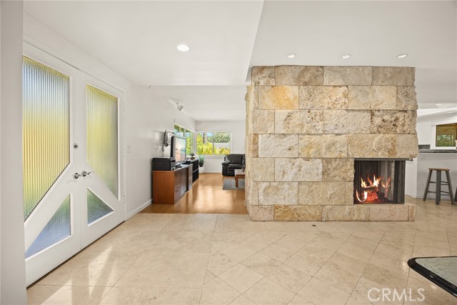 250 Hillgreen Place, Arcadia CA: https://media.crmls.org/medias/504607fc-215a-4c0c-ae4f-fb6cc49f79de.jpg