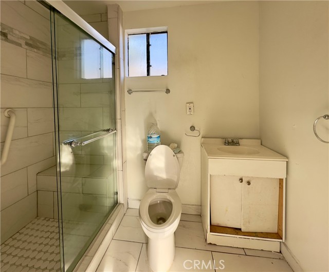 2829 California Street, Huntington Park CA: https://media.crmls.org/medias/504612f4-3729-4433-9578-143a4892f96c.jpg