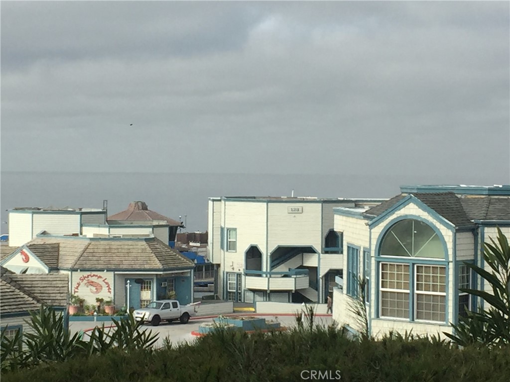 https://media.crmls.org/medias/50469c4a-c994-4900-b8b0-07fb04b74f9b.jpg?preset=X-Large