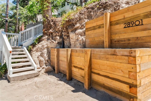 Detail Gallery Image 35 of 44 For 28901 Palisades Dr, Lake Arrowhead,  CA 92352 - 3 Beds | 1/1 Baths