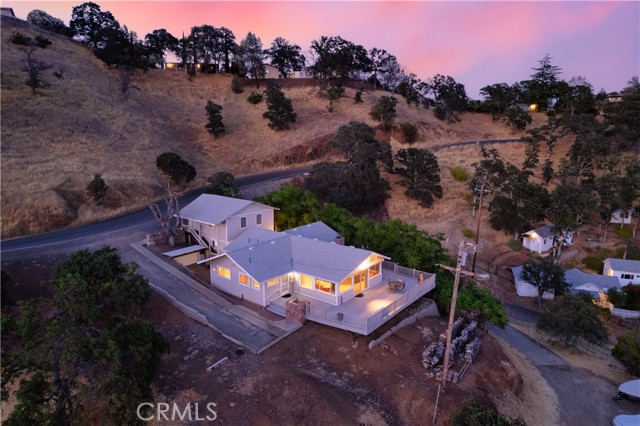 13041 San Joaquin Avenue, Clearlake CA: https://media.crmls.org/medias/5047c9e3-299d-4b5b-ac81-22ccfc8cc484.jpg