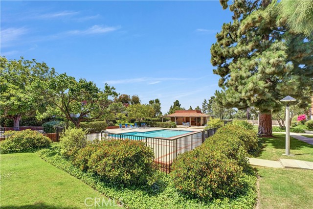 27925 Ridgebluff Court, Rancho Palos Verdes CA: https://media.crmls.org/medias/5047f282-ab81-4555-8005-637d10d5082c.jpg