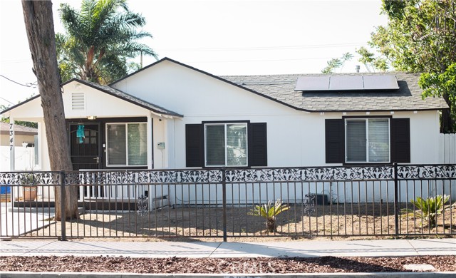 Detail Gallery Image 2 of 29 For 7347 Diamond St, Riverside,  CA 92504 - 5 Beds | 2/1 Baths