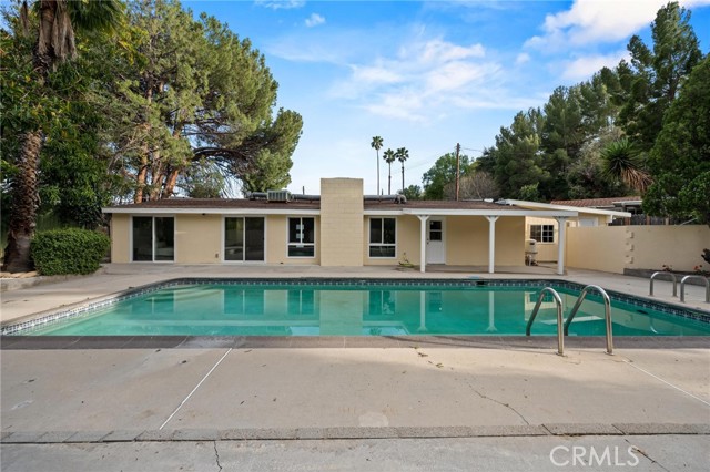 Detail Gallery Image 14 of 16 For 17411 Fairland Ct, Granada Hills,  CA 91344 - 3 Beds | 2 Baths