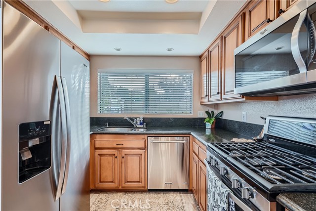 Detail Gallery Image 5 of 13 For 2604 N Tustin Ave #C,  Santa Ana,  CA 92705 - 4 Beds | 2/1 Baths