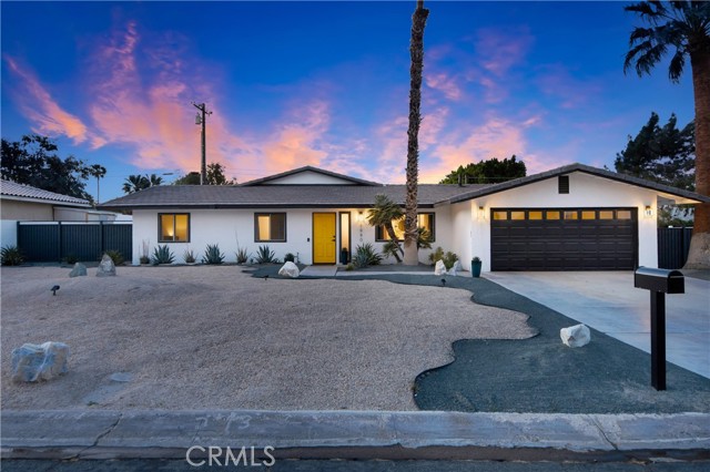 1980 E Rochelle Road, Palm Springs CA: https://media.crmls.org/medias/504a42ae-3e9f-4a2d-b5b4-4ab1689910cb.jpg