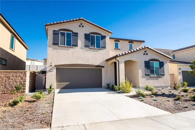 Detail Gallery Image 3 of 22 For 19508 Hanging Rock Rd., Lake Elsinore,  CA 92532 - 3 Beds | 3 Baths