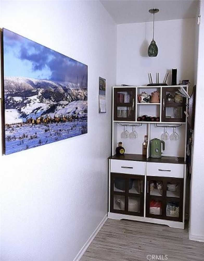 https://media.crmls.org/medias/504af246-1986-4964-bfed-3db597c75236.jpg?preset=X-Large