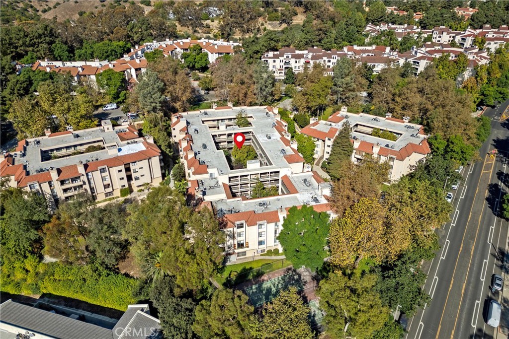 https://media.crmls.org/medias/504b1428-2569-49ff-8723-b73766c721e2.jpg?preset=X-Large