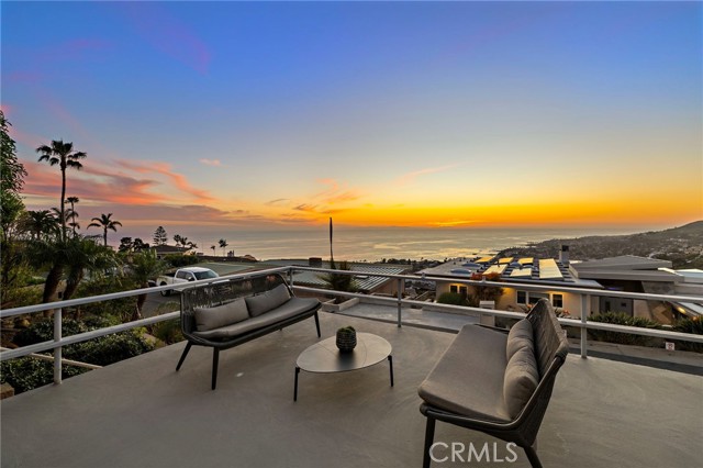 Detail Gallery Image 30 of 36 For 1651 Thurston Dr, Laguna Beach,  CA 92651 - 3 Beds | 3/1 Baths