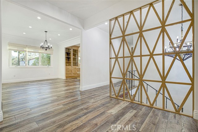 Detail Gallery Image 7 of 36 For 954 Rosemount, Glendale,  CA 91207 - 5 Beds | 3 Baths