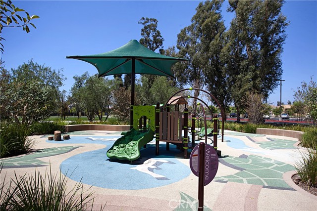 Detail Gallery Image 55 of 70 For 125 Island Coral, Irvine,  CA 92620 - 3 Beds | 2/1 Baths