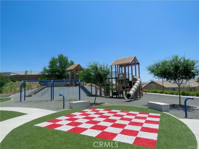 Detail Gallery Image 21 of 26 For 16570 Wyndham Ln #4,  Fontana,  CA 92336 - 2 Beds | 2/1 Baths