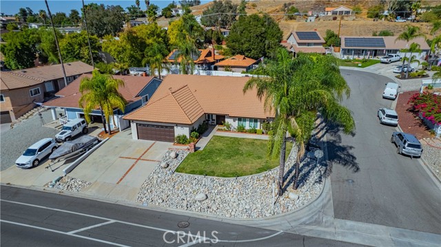 Detail Gallery Image 3 of 74 For 23200 Canyon Lake Dr, Canyon Lake,  CA 92587 - 4 Beds | 2 Baths