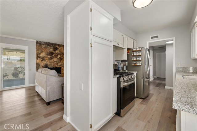 Detail Gallery Image 15 of 36 For 42707 52nd St, Lancaster,  CA 93536 - 3 Beds | 2 Baths