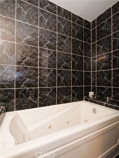 635 Prospect Avenue, Redondo Beach, California 90277, 2 Bedrooms Bedrooms, ,2 BathroomsBathrooms,Residential,For Sale,Prospect,IN25120437