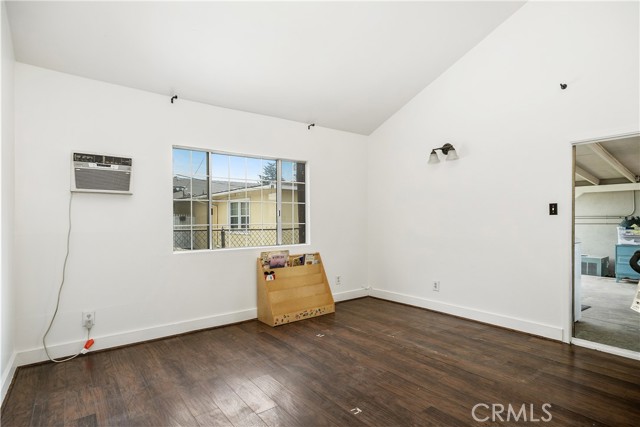 9861 E Lemon Avenue, Arcadia CA: https://media.crmls.org/medias/504f2fcf-5a0a-4fba-b76c-3fd06116ca38.jpg