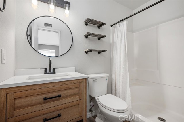 6258 Avenue Juan Diaz, Jurupa Valley CA: https://media.crmls.org/medias/504f3c63-a375-4d35-adf6-aed2c946bc55.jpg