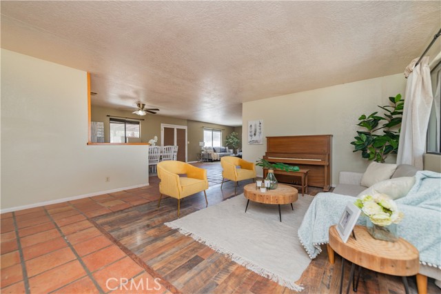 1181 Barkley Ranch Road, Pinon Hills CA: https://media.crmls.org/medias/504f6bf1-b0ea-4ea2-9e59-e36032c0acca.jpg