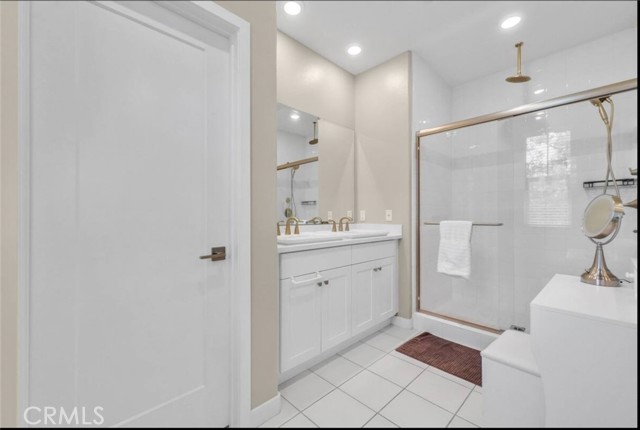 Detail Gallery Image 17 of 25 For 40 Riverton St, Pomona,  CA 91766 - 4 Beds | 4 Baths