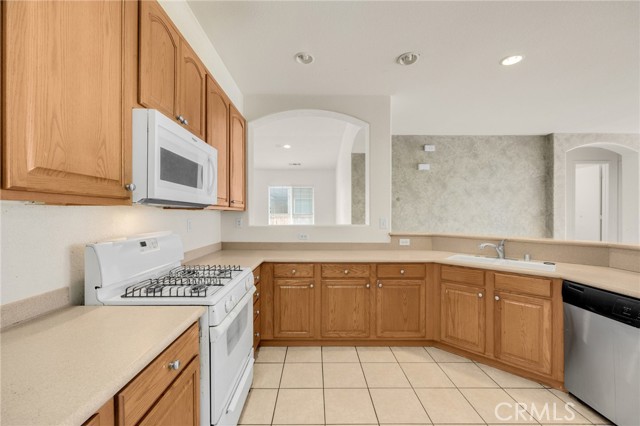 Detail Gallery Image 18 of 45 For 13251 Lone Pine Ct, Hesperia,  CA 92344 - 3 Beds | 2 Baths