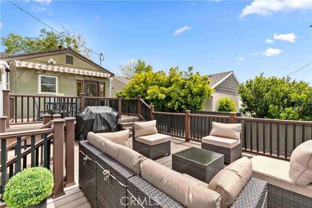 3348 Burritt Way, La Crescenta CA: https://media.crmls.org/medias/50501c21-473b-47ac-a7c6-0399e79bf497.jpg