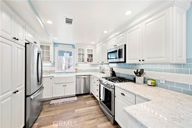 Detail Gallery Image 10 of 28 For 480 Thalia St, Laguna Beach,  CA 92651 - 2 Beds | 2 Baths