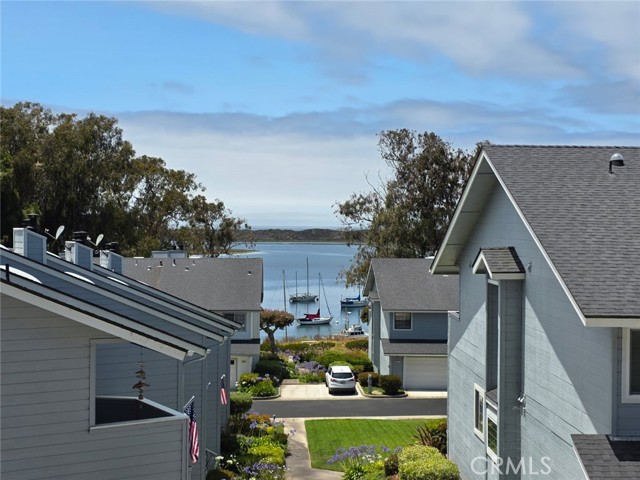 138 Sandpiper Circle, Morro Bay CA: https://media.crmls.org/medias/505154c3-9208-488d-9620-f397aeb92f9b.jpg