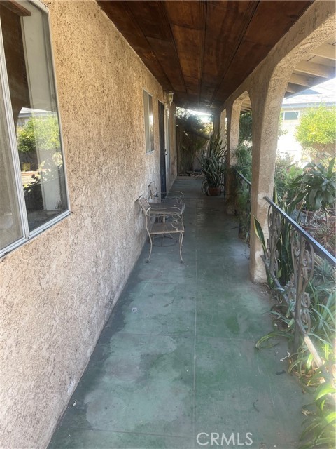 Detail Gallery Image 4 of 13 For 2044 W 166th St, Torrance,  CA 90504 - 2 Beds | 1 Baths