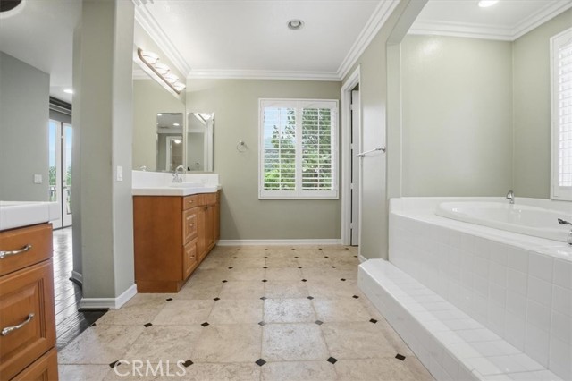 Detail Gallery Image 33 of 75 For 8651 Edelweiss, Corona,  CA 92883 - 4 Beds | 4/1 Baths