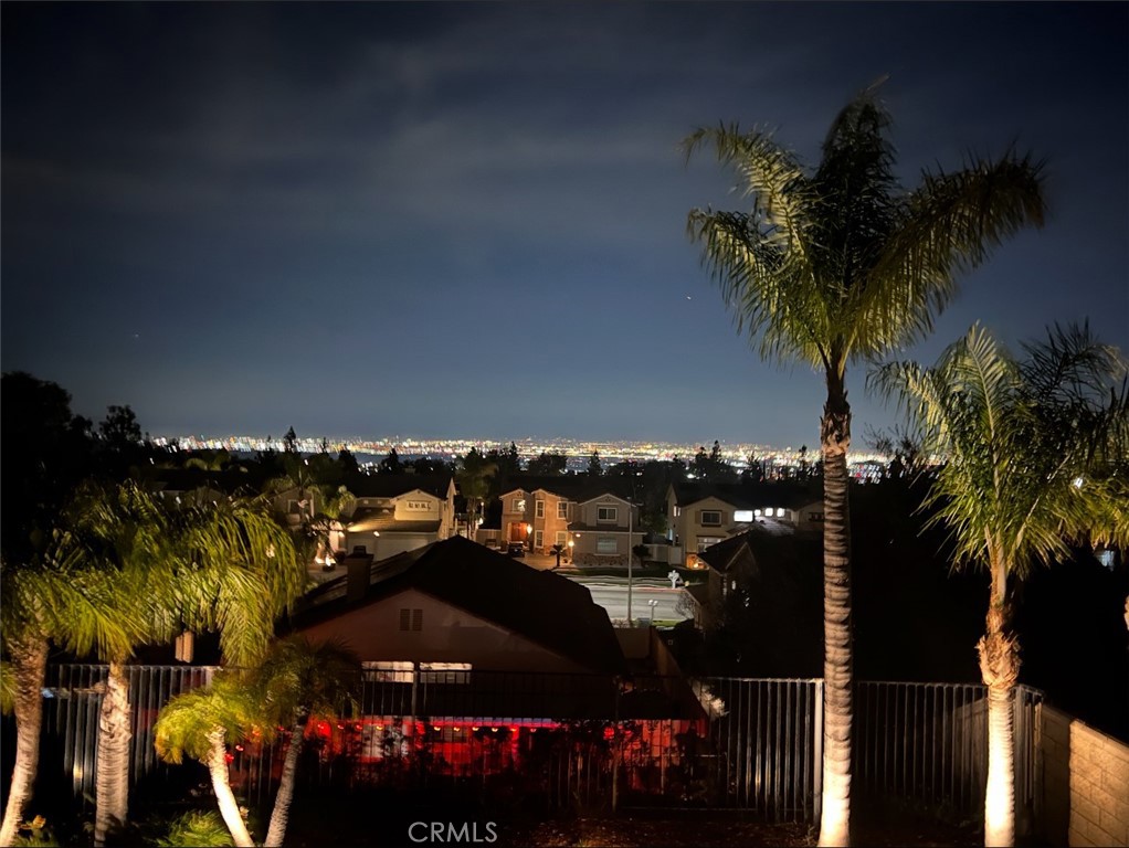 https://media.crmls.org/medias/50527751-421c-4ea7-a04a-200b92c7d14b.jpg?preset=X-Large