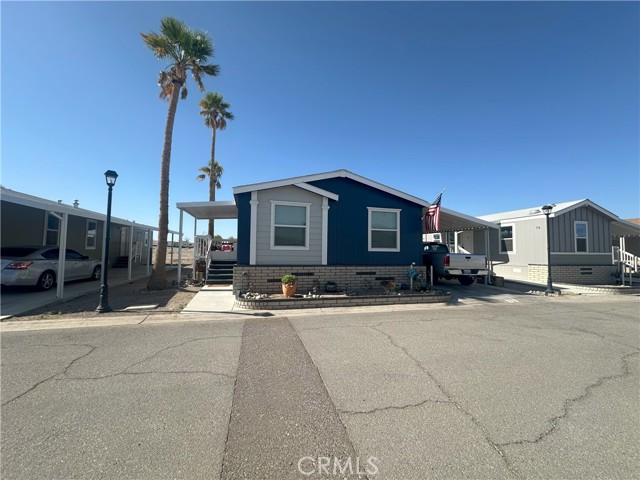 900 Coronado Street, Needles CA: https://media.crmls.org/medias/5052f642-fce3-4b23-b5d7-9c34531544ee.jpg