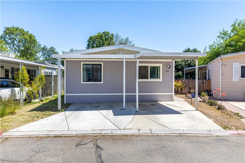69 Laguna Way