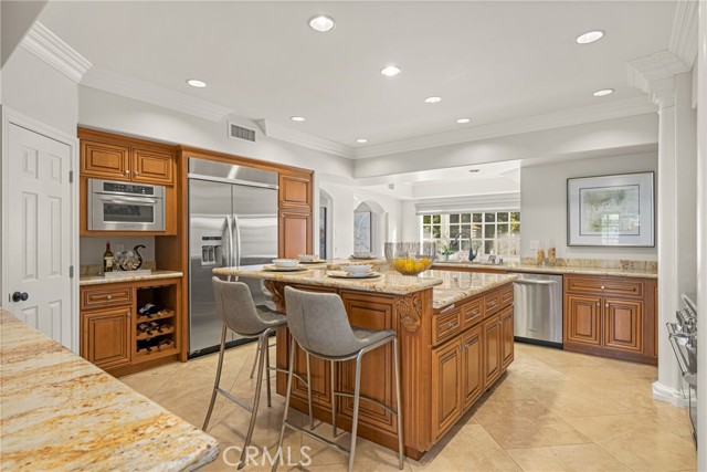 Detail Gallery Image 16 of 42 For 1110 S Tamarisk Dr, Anaheim Hills,  CA 92807 - 4 Beds | 4/1 Baths