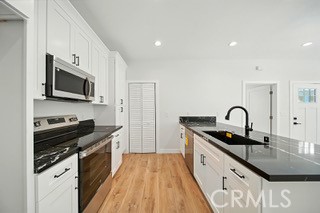 19000 Shakespeare Drive, Walnut CA: https://media.crmls.org/medias/505622c4-4288-4ba2-94a9-0614e1048085.jpg
