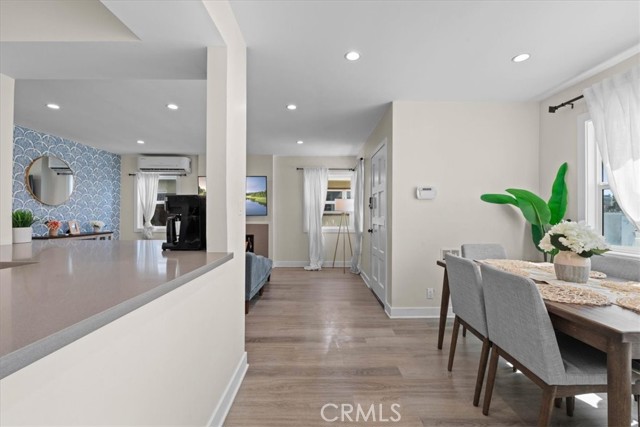 Detail Gallery Image 3 of 39 For 5829 E 2nd, Long Beach,  CA 90803 - – Beds | – Baths