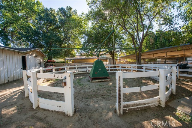 Detail Gallery Image 25 of 33 For 22050 Tulsa, Chatsworth,  CA 91311 - 2 Beds | 3 Baths