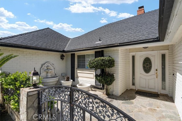 Detail Gallery Image 5 of 33 For 5064 Mariposa Dr, San Bernardino,  CA 92404 - 4 Beds | 2 Baths