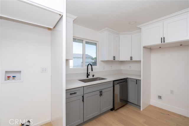 Detail Gallery Image 6 of 13 For 3125 Cedar Ave, Lynwood,  CA 90262 - 3 Beds | 1 Baths